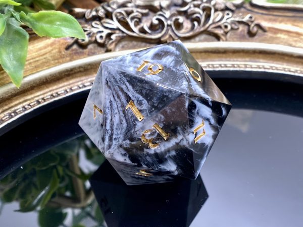 Marble 30MM d20 Chonk - Image 2